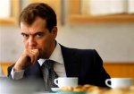 Медведев будет плевать на требования по Интернету