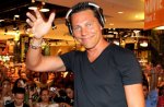 В пятницу в Киеве выступит диджей Tiesto