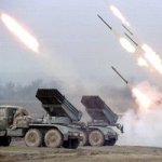 На границе с Украиной Россия развернула "Град", танки и артиллерию