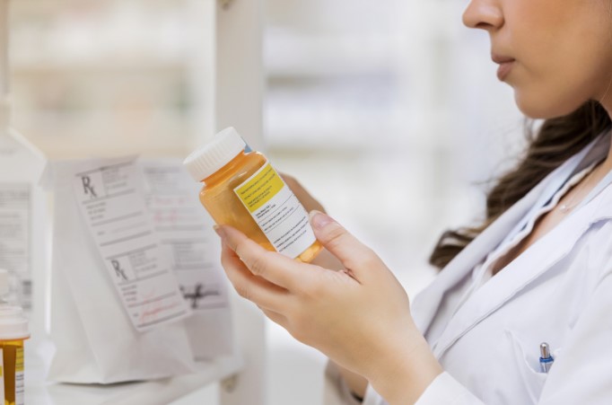 що важливо знати про ліки перед прийомом